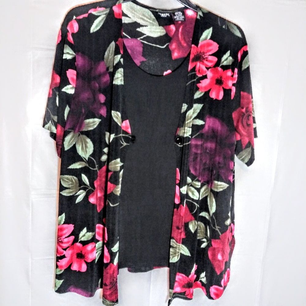 Floral Half Sleeve Faux Black Camisole Blouse